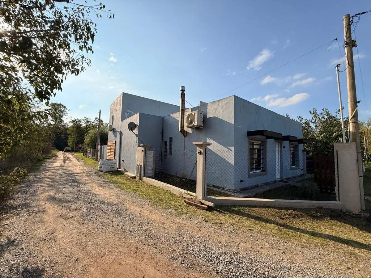 VENTA CASA EN GRAL BELGRANO: 3 DORM JUNTO A R41 2