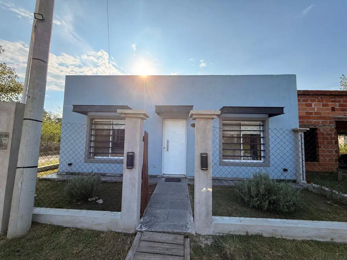 VENTA CASA EN GRAL BELGRANO: 3 DORM JUNTO A R41 4