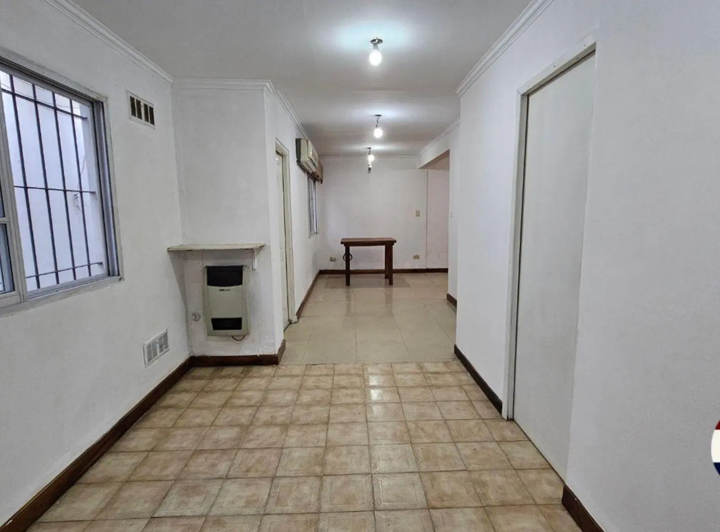 CASA 4 AMBIENTES EN VENTA EN LOMAS CON LOCAL 3