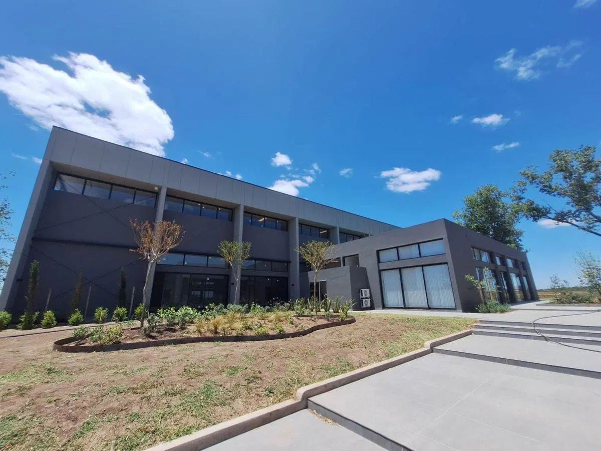 LOTE EN VENTA SAINT THOMAS CHICO CANNING 2