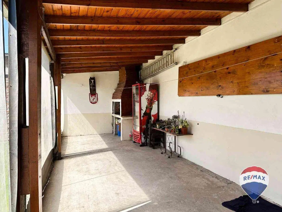 CASA 5 AMBIENTES EN VENTA EN LA UNION EZEIZA 3