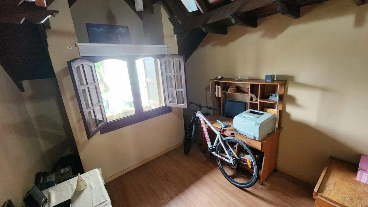 CASA 5 AMBIENTES EN VENTA HAEDO MORON CHALET 5