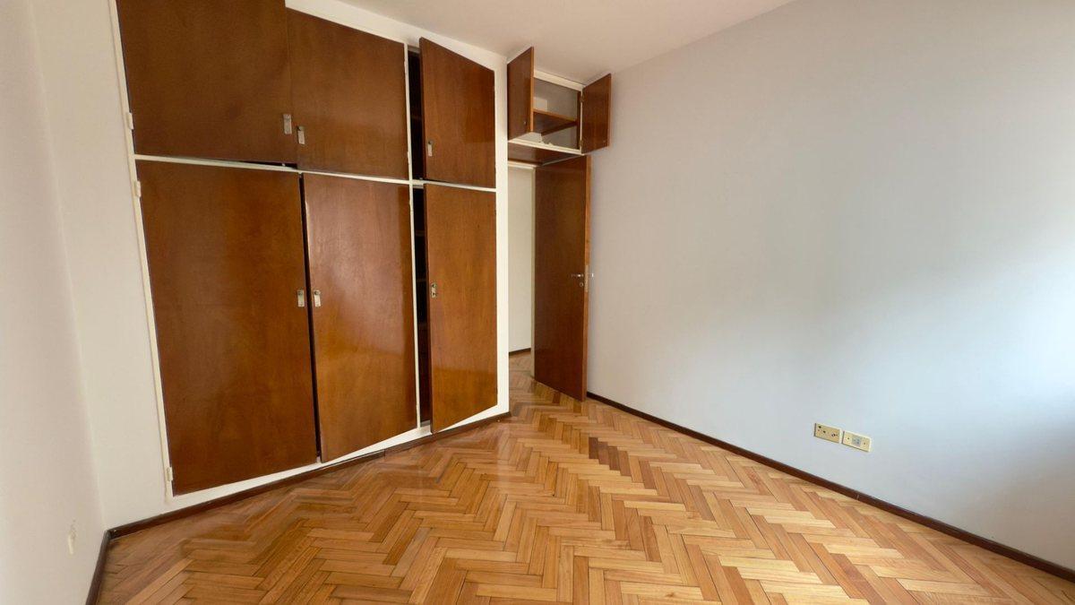 Foto de DEPARTAMENTO 3 AMBIENTES COCHERA VENTA CABALLITO, imagen 2