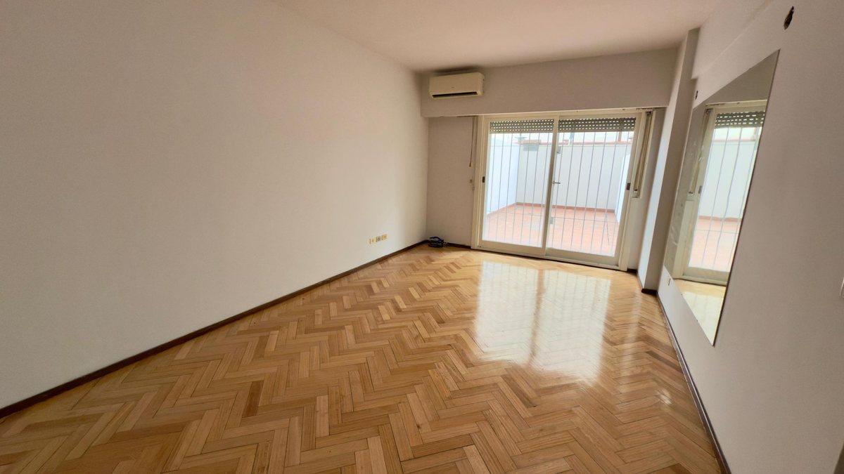 Foto de DEPARTAMENTO 3 AMBIENTES COCHERA VENTA CABALLITO, imagen 1