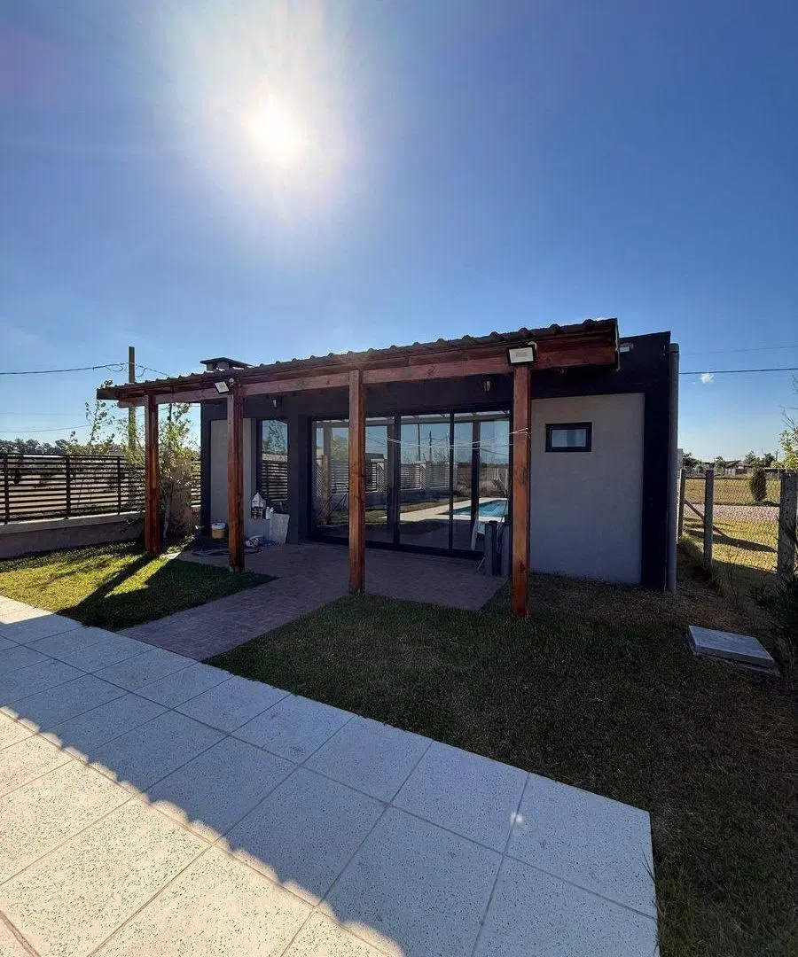 QUINCHO CON PILETA EN VENTA CANNING 5