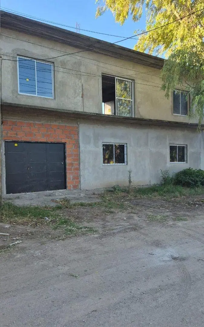 CASA A TERMINAR EN VENTA EN EZEIZA 3