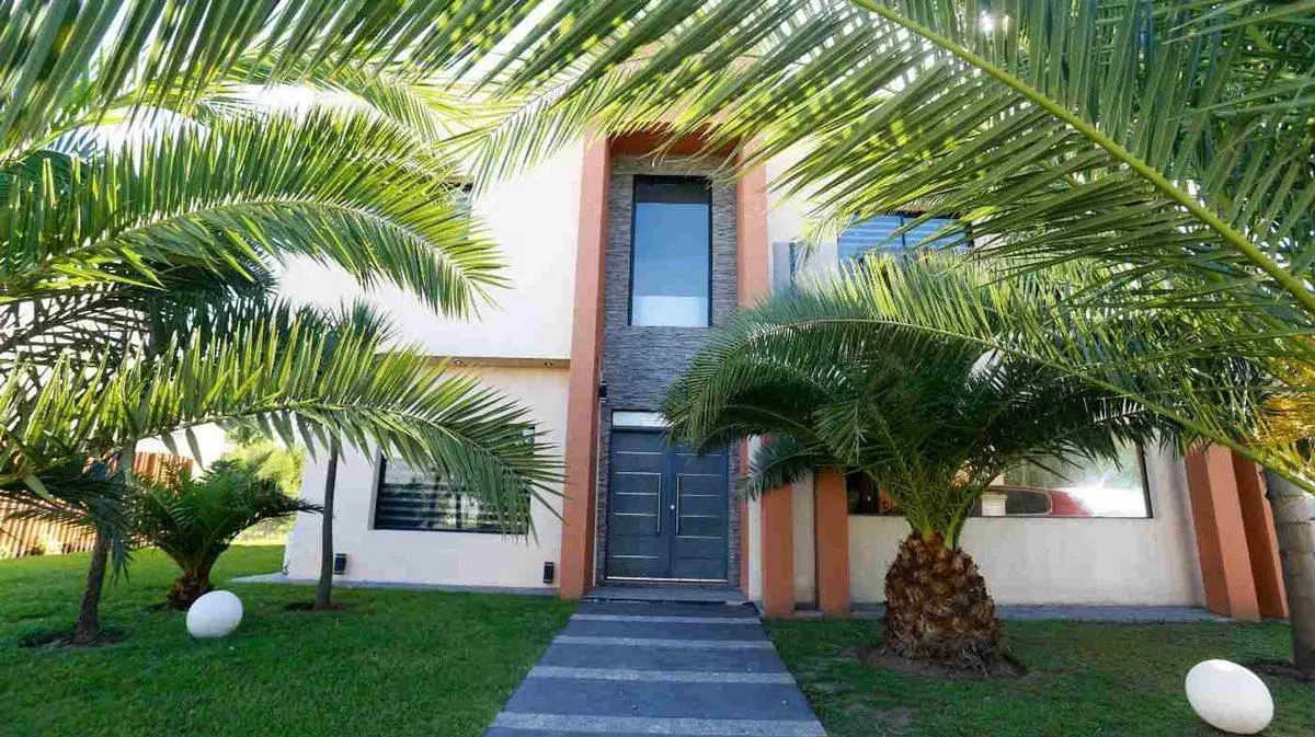 CASA 5 AMBIENTES EN VENTA EN SAN ELISEO GOLF 5
