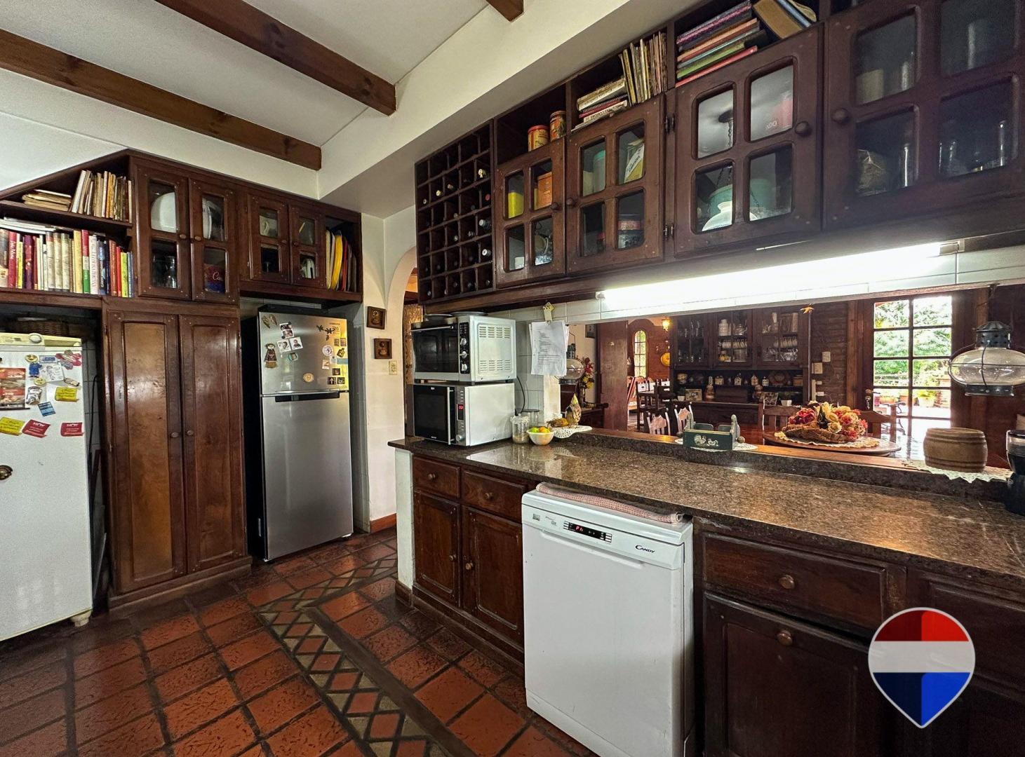 Foto de CASA EN VENTA 6 AMBIENTES MONTE GRANDE CENTRO, imagen 4