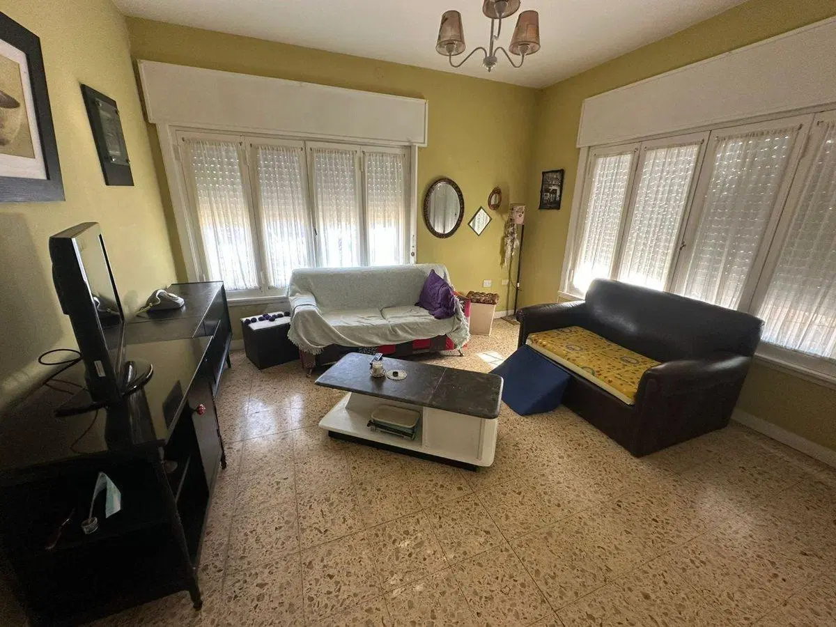 CASA 5 AMBIENTES VENTA LLAVALLOL LOMAS DE ZAMORA 1