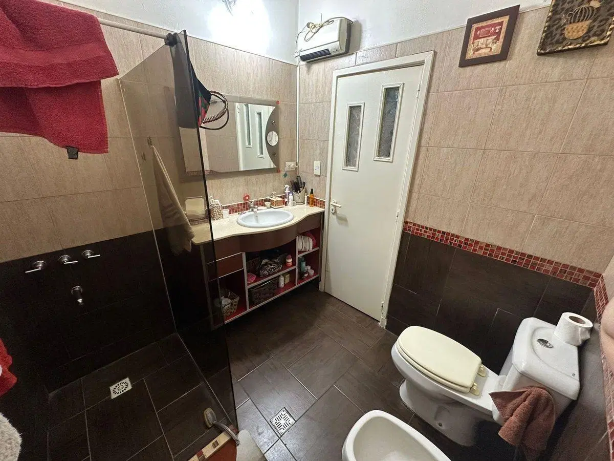 CASA 5 AMBIENTES VENTA LLAVALLOL LOMAS DE ZAMORA 4