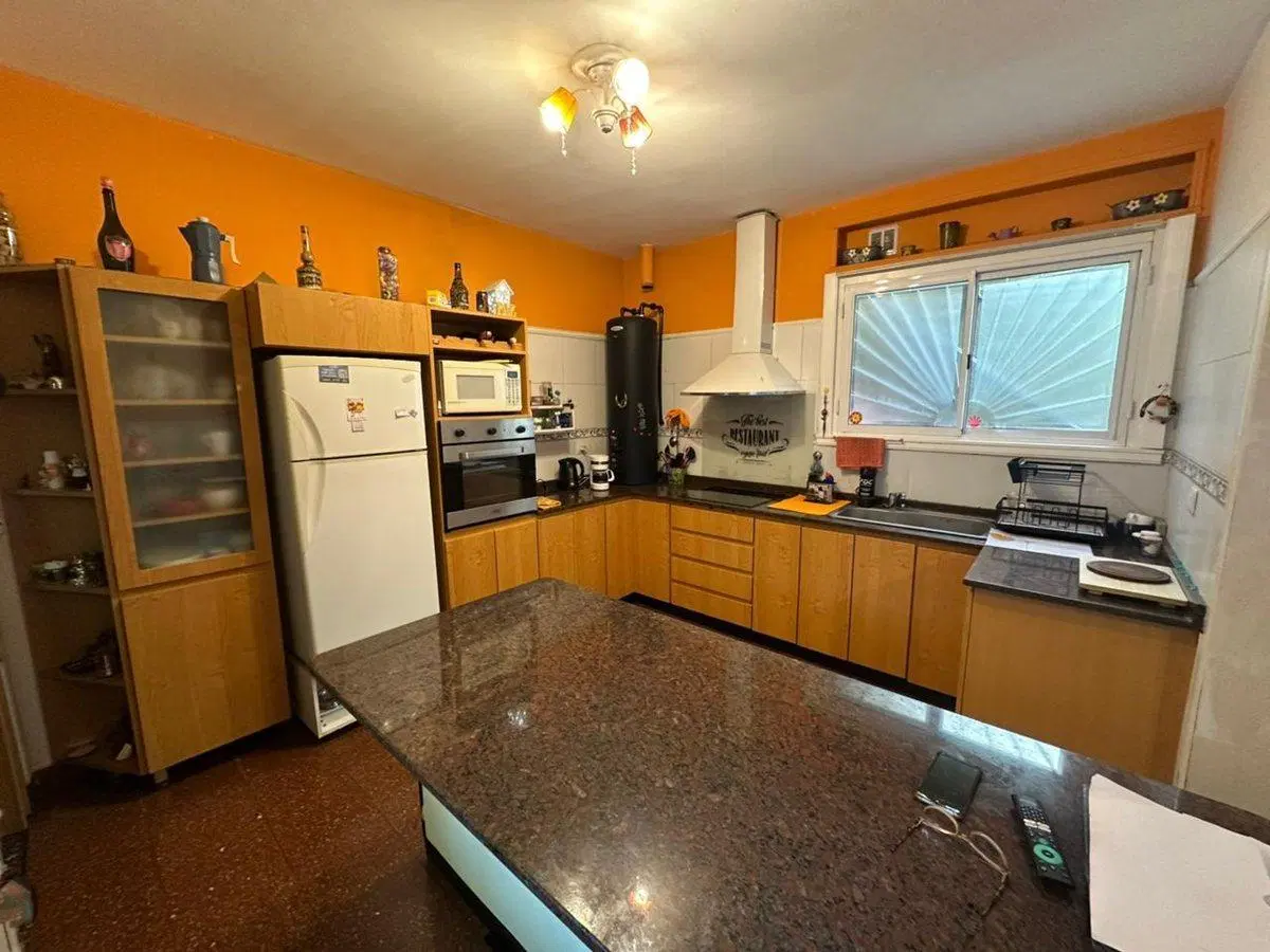 CASA 5 AMBIENTES VENTA LLAVALLOL LOMAS DE ZAMORA 5