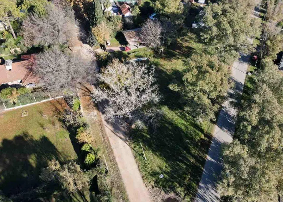 LOTE EN VENTA EN BARRIO LINKS ERRATCHU EZEIZA 4