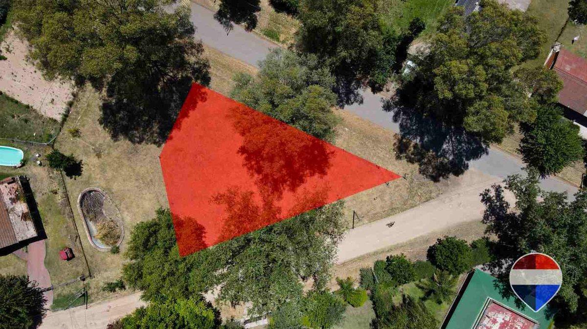LOTE EN VENTA EN BARRIO LINKS ERRATCHU EZEIZA