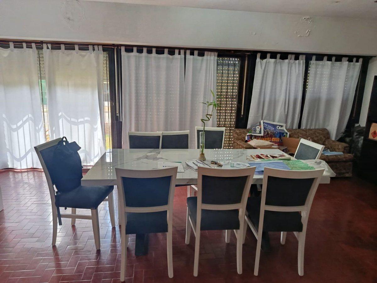 Foto de CASA VENTA 5 AMBIENTES LUIS GUILLON APTA CREDITO, imagen 1