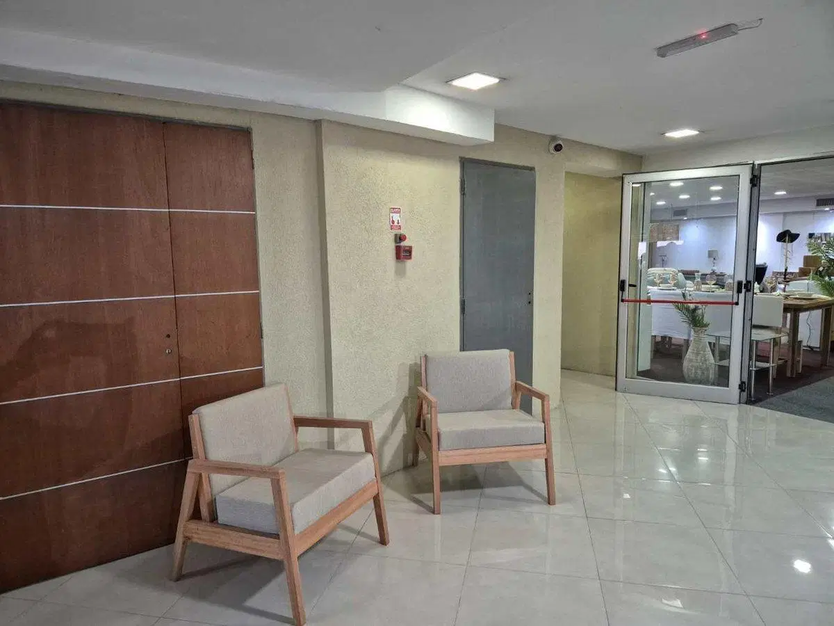 OFICINA VENTA CON COCHERA EN AMANECERES OFICCE 2