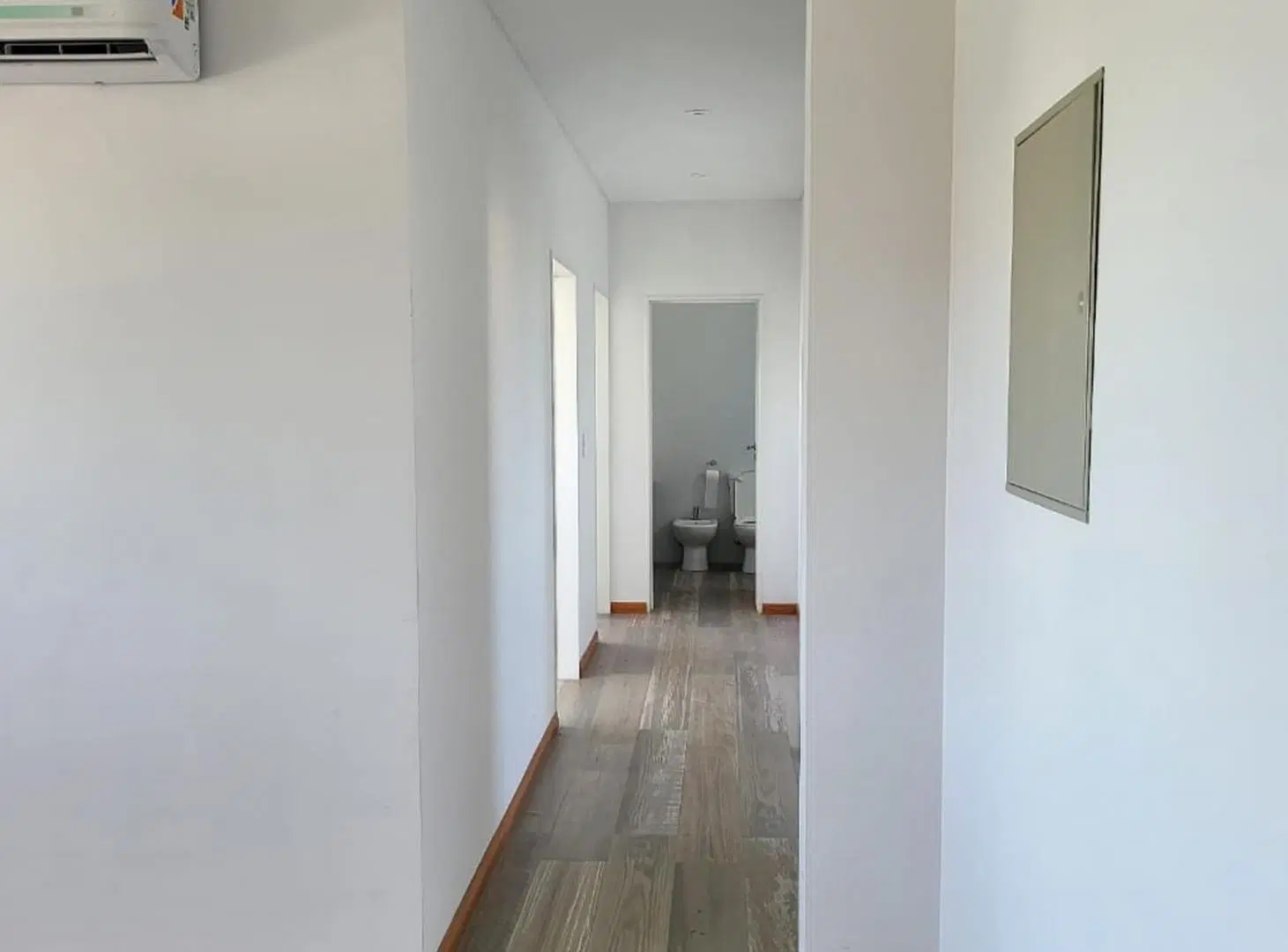 CASA 5 AMBIENTES EN ALQUILER EN TERRALAGOS 2