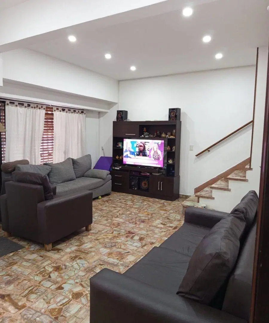CASA VENTA 5 AMBIENTES  EN MATADEROS 1