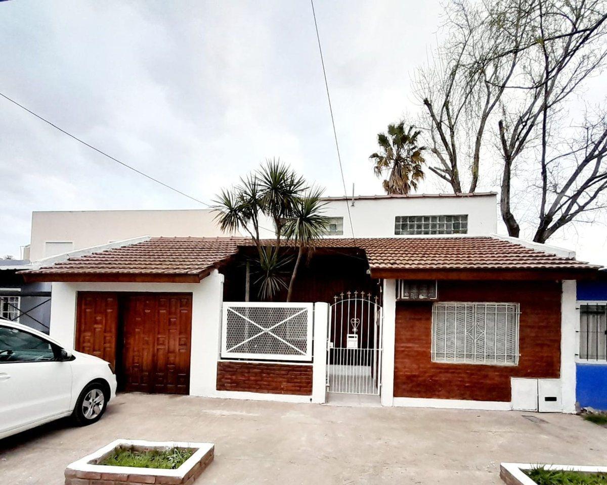 Foto de CASA 3 AMBIENTES VENTA TRISTAN SUAREZ APTO CREDITO, imagen 2