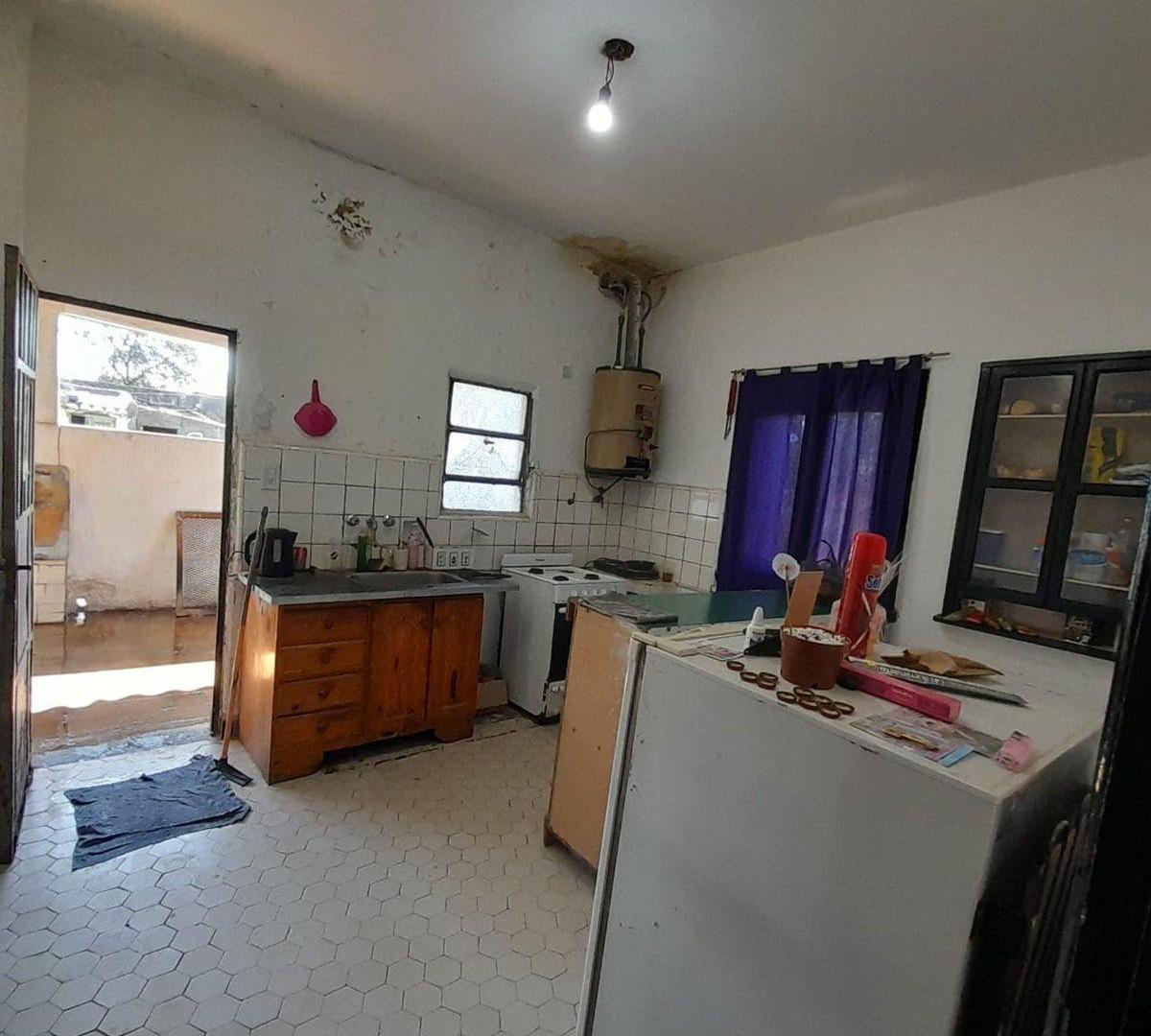 Foto de CASA 6 AMBIENTES EN VENTA LONGCHAMPS, imagen 1
