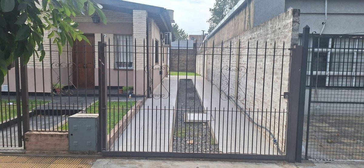 Foto de CASA EN VENTA 3 AMBIENTES EN MONTE GRANDE, imagen 1