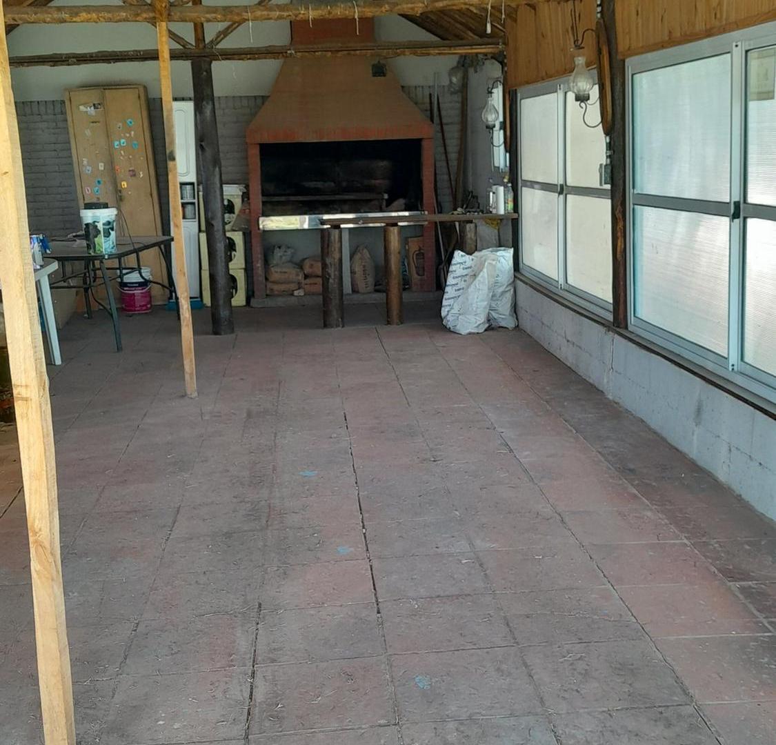Foto de CASA 5 AMBIENTES VENTA LONGCHAMPS PISCINA FINANCIA, imagen 1