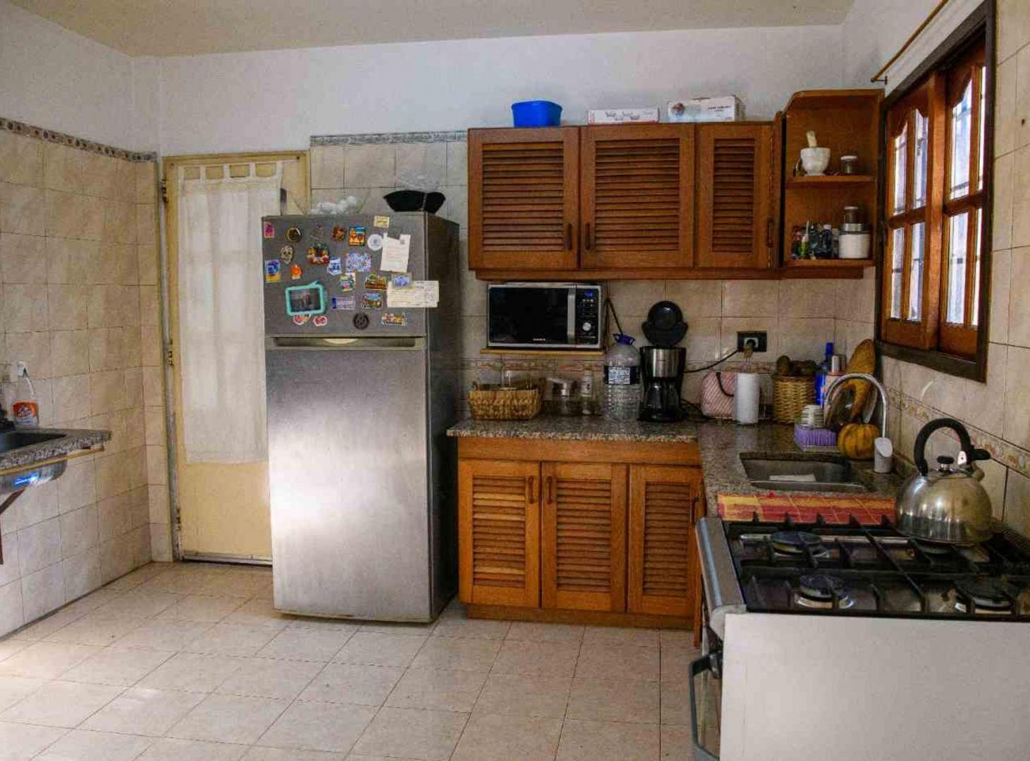 Foto de CASA 4 AMBIENTES EN VENTA MONTE GRANDE CENTRO, imagen 4