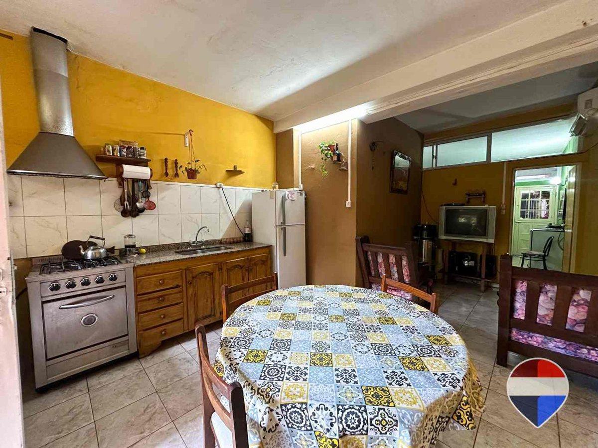 Foto de LOCAL EN VENTA EN JOSE MARMOL, imagen 2