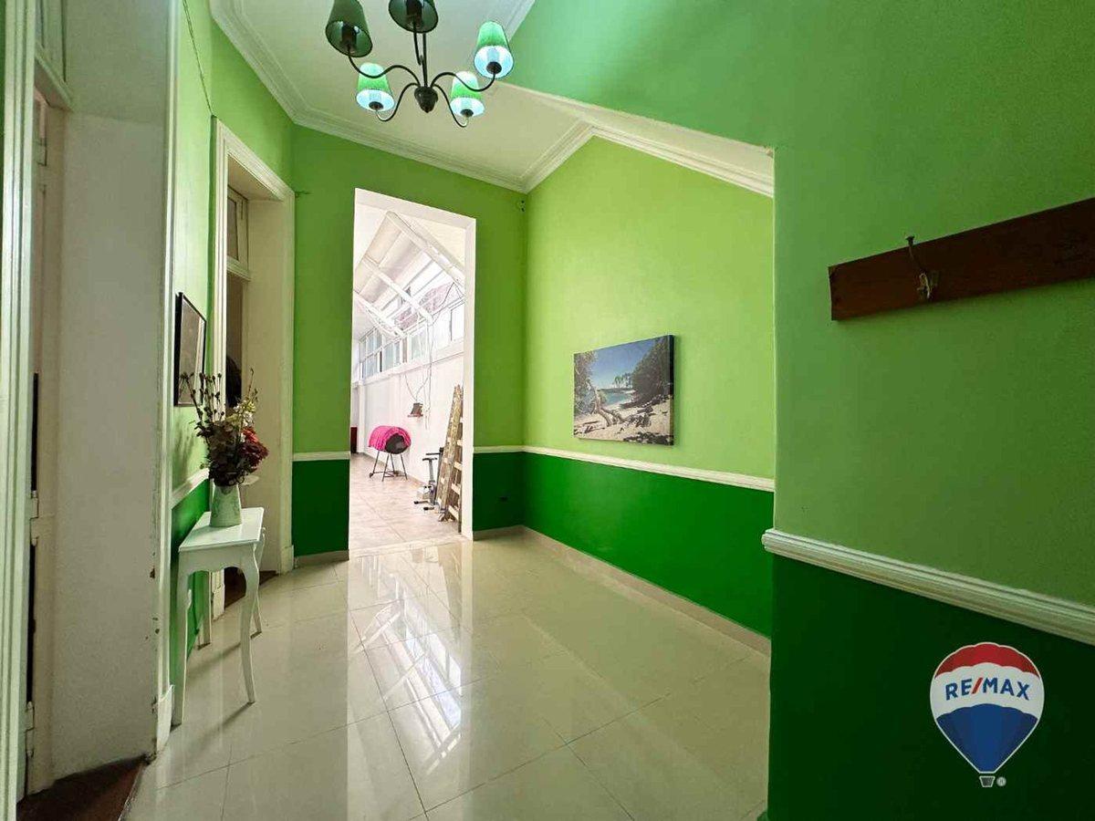 Foto de CASA EN VENTA 6 AMBIENTES ALMAGRO APTO CRÉDITO, imagen 1