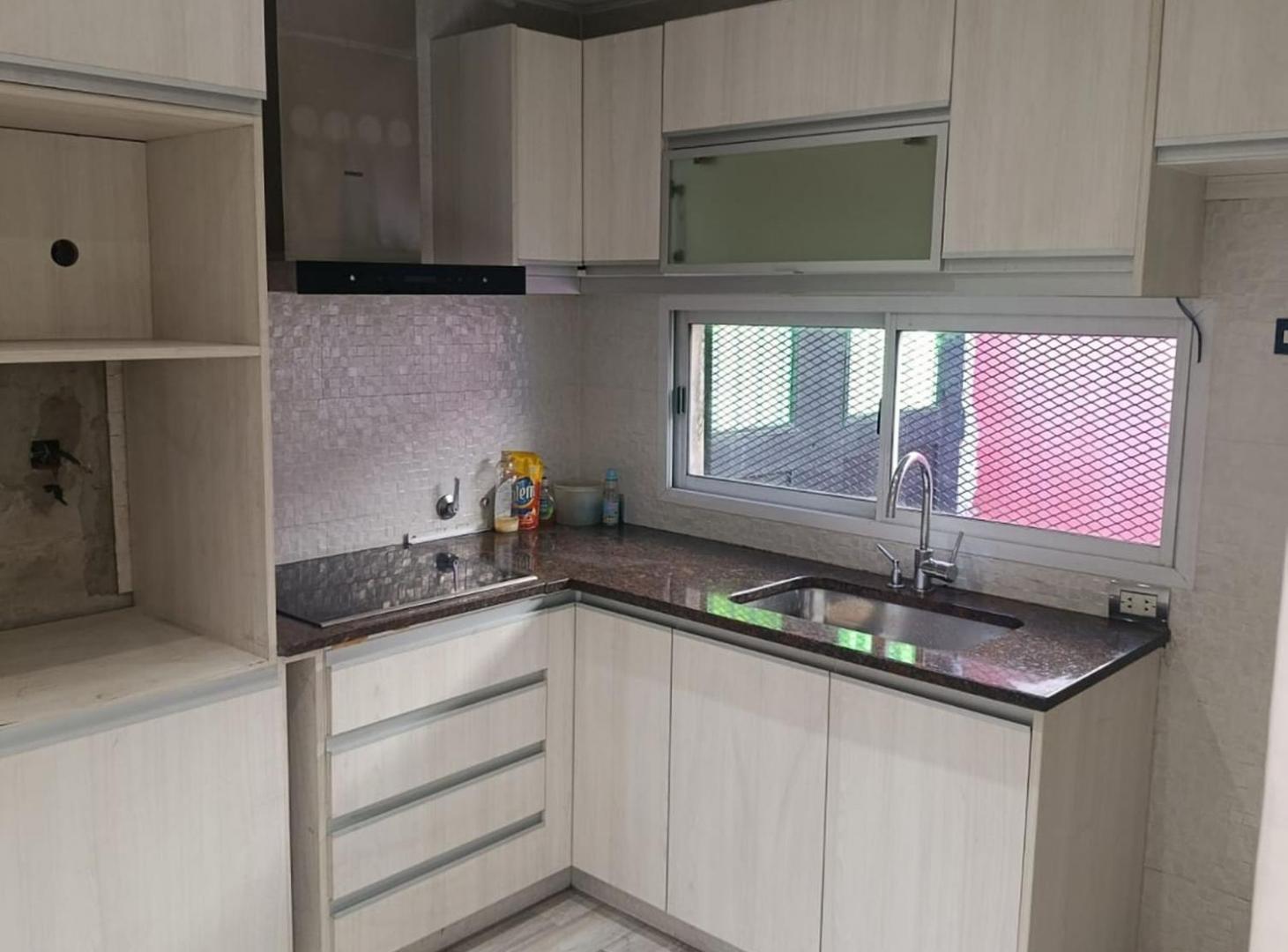 Foto de VENTA CASA 4 AMBIENTES LOMAS DEL MIRADOR, imagen 2