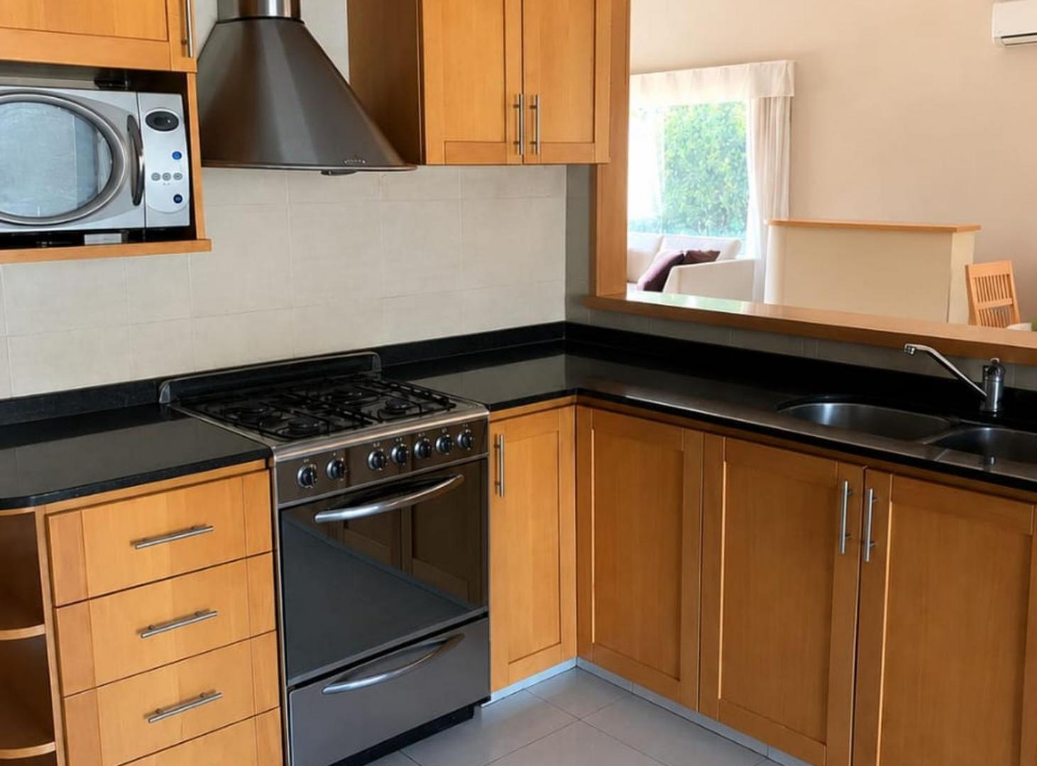 Foto de CASA DE 5 AMBIENTES EN VENTA EN LA MARTONA, imagen 1