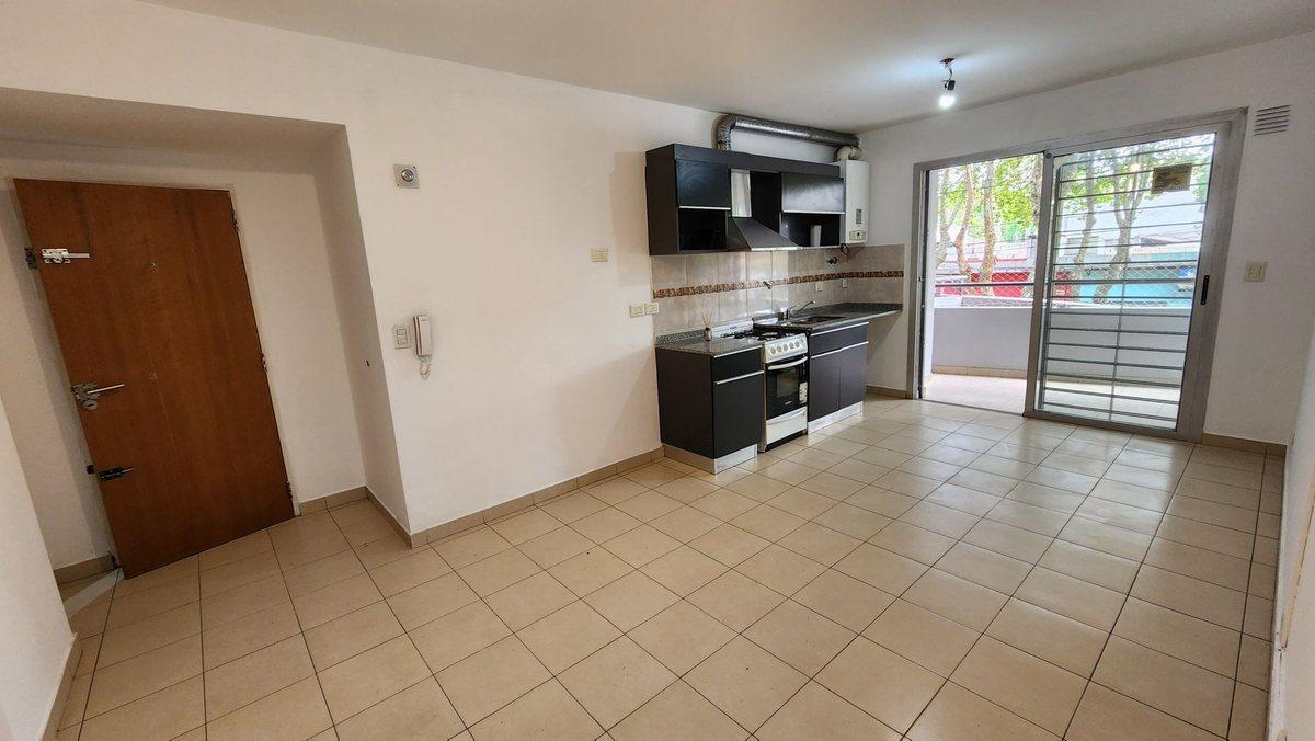Foto de DEPARTAMENTO 2 AMBIENTES EN VENTA MONTE GRANDE, imagen 1