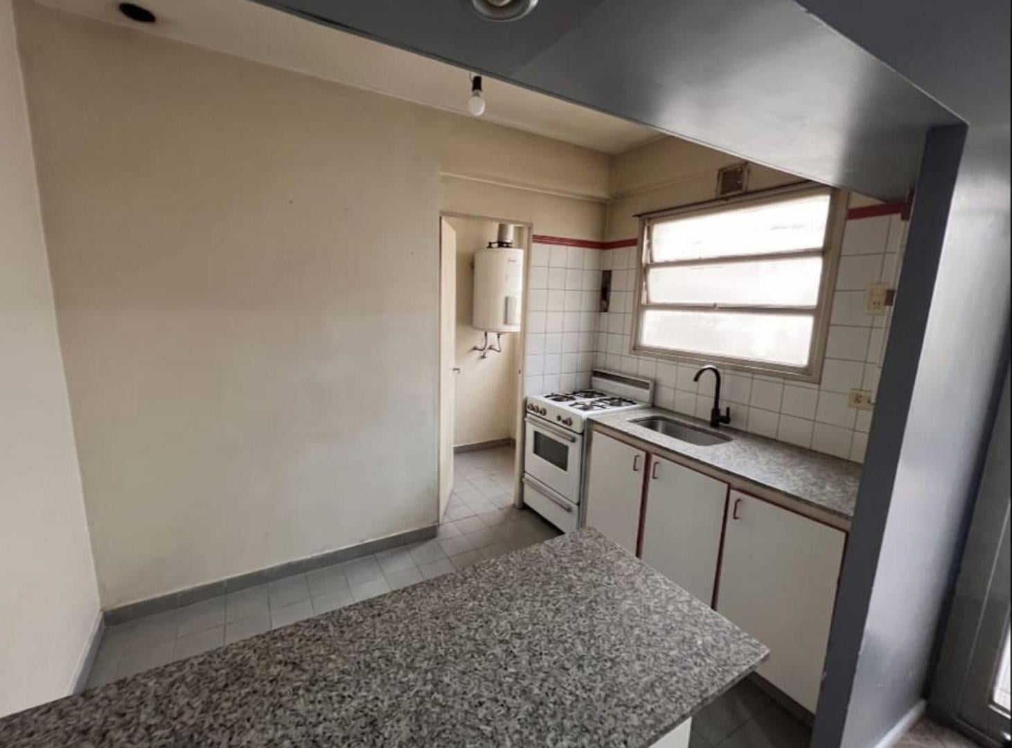 Foto de DEPARTAMENTO 2 AMBIENTES EN VENTA EN ALMAGRO, imagen 1