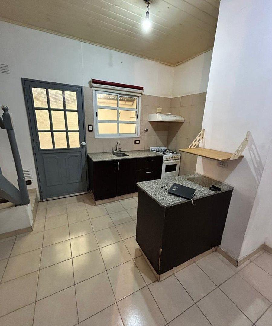 Foto de CASA DUPLEX 3 AMBIENTES EN VENTA APTO CREDITO, imagen 1