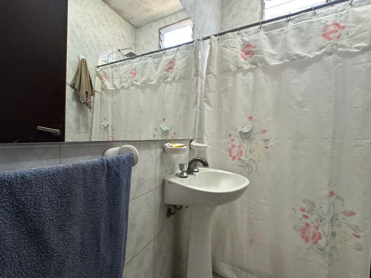 Foto de VENTA CASA 3 AMBIENTES MONTE GRANDE, imagen 3