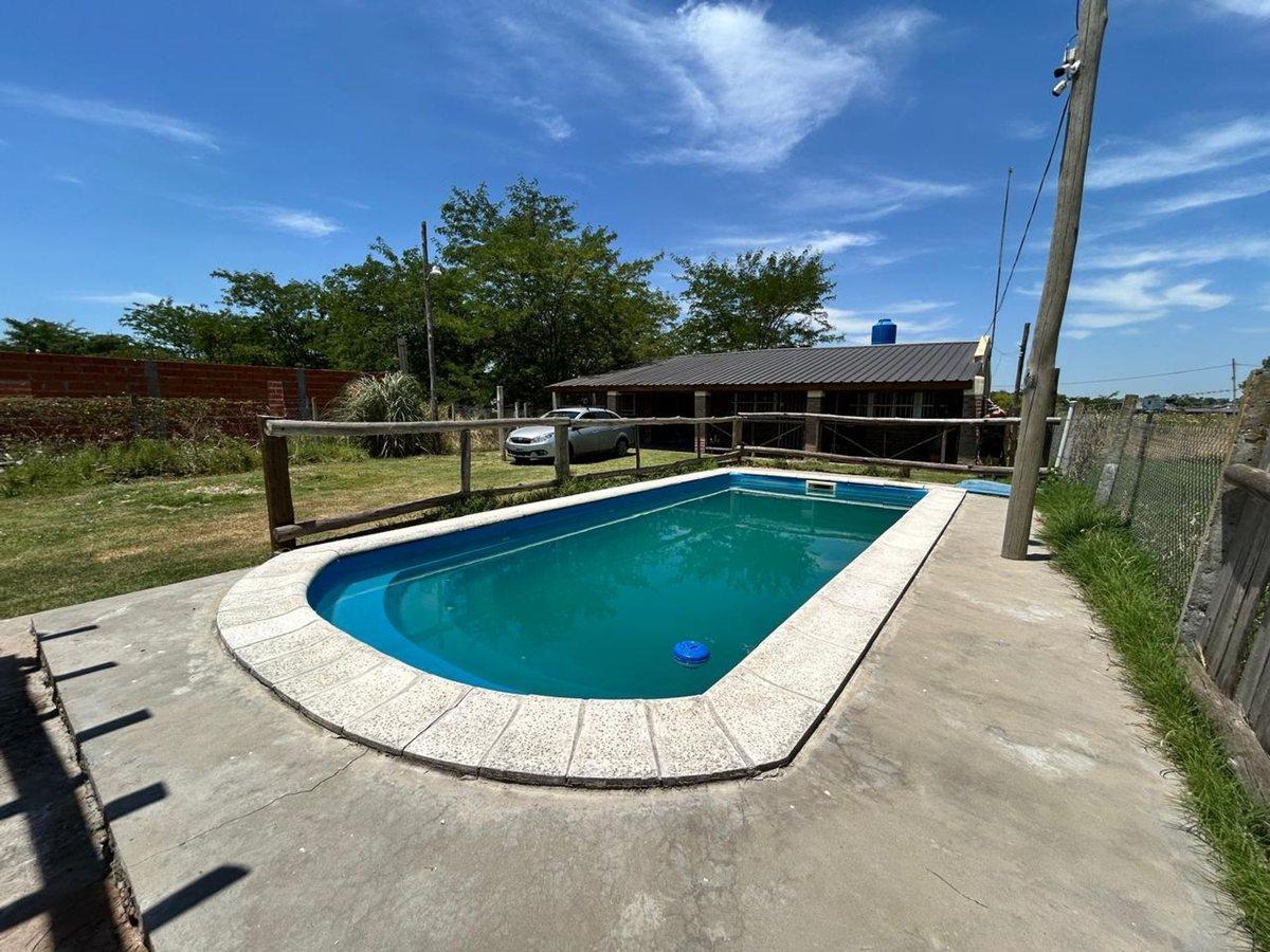 Foto de CASA 4 AMBIENTES EN VENTA EN SAN VICENTE PILETA, imagen 2