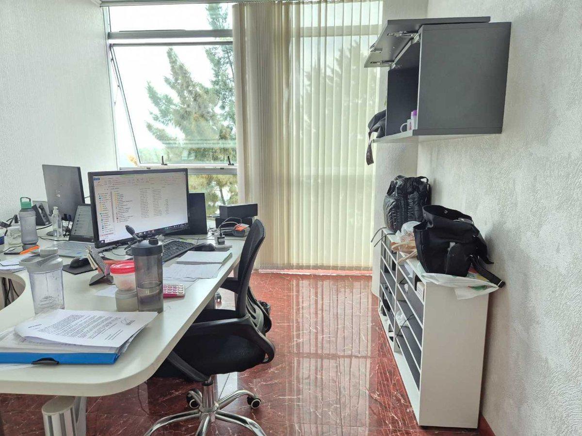 Foto de OFICINA VENTA CON COCHERA EN AMANECERES OFICCE, imagen 3