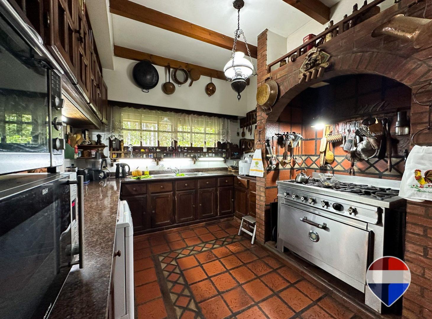 Foto de CASA EN VENTA 6 AMBIENTES MONTE GRANDE CENTRO, imagen 4