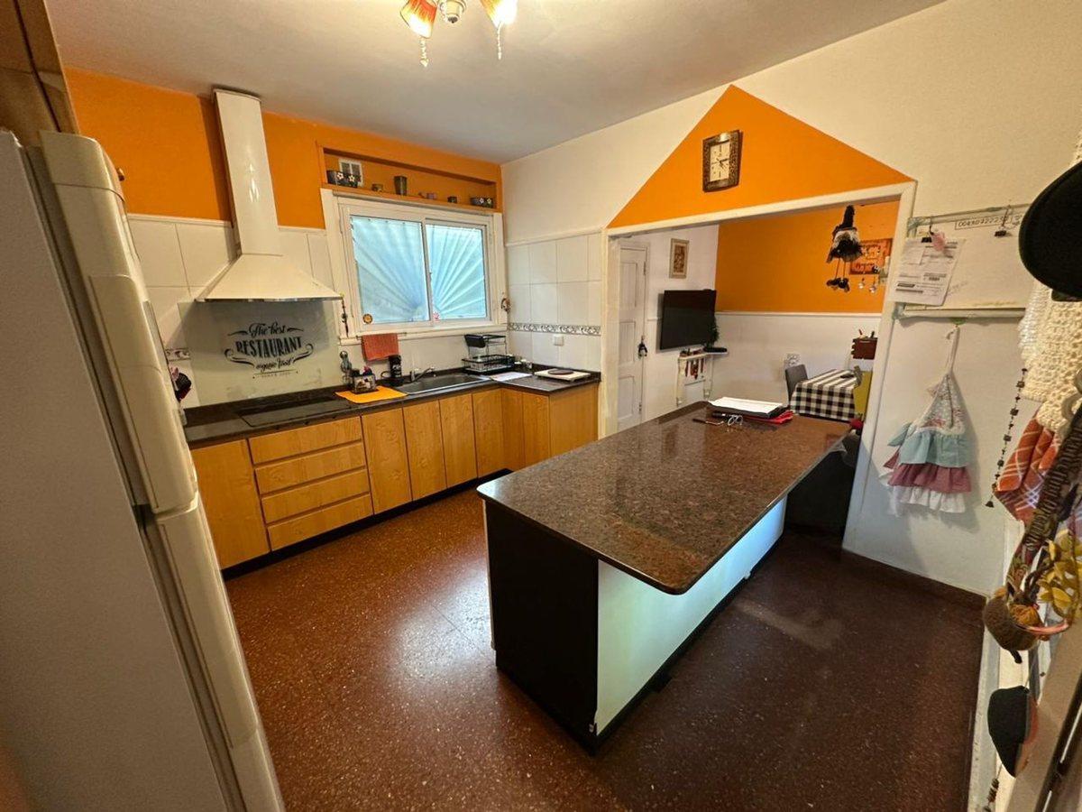 Foto de CASA 5 AMBIENTES VENTA LLAVALLOL LOMAS DE ZAMORA, imagen 5