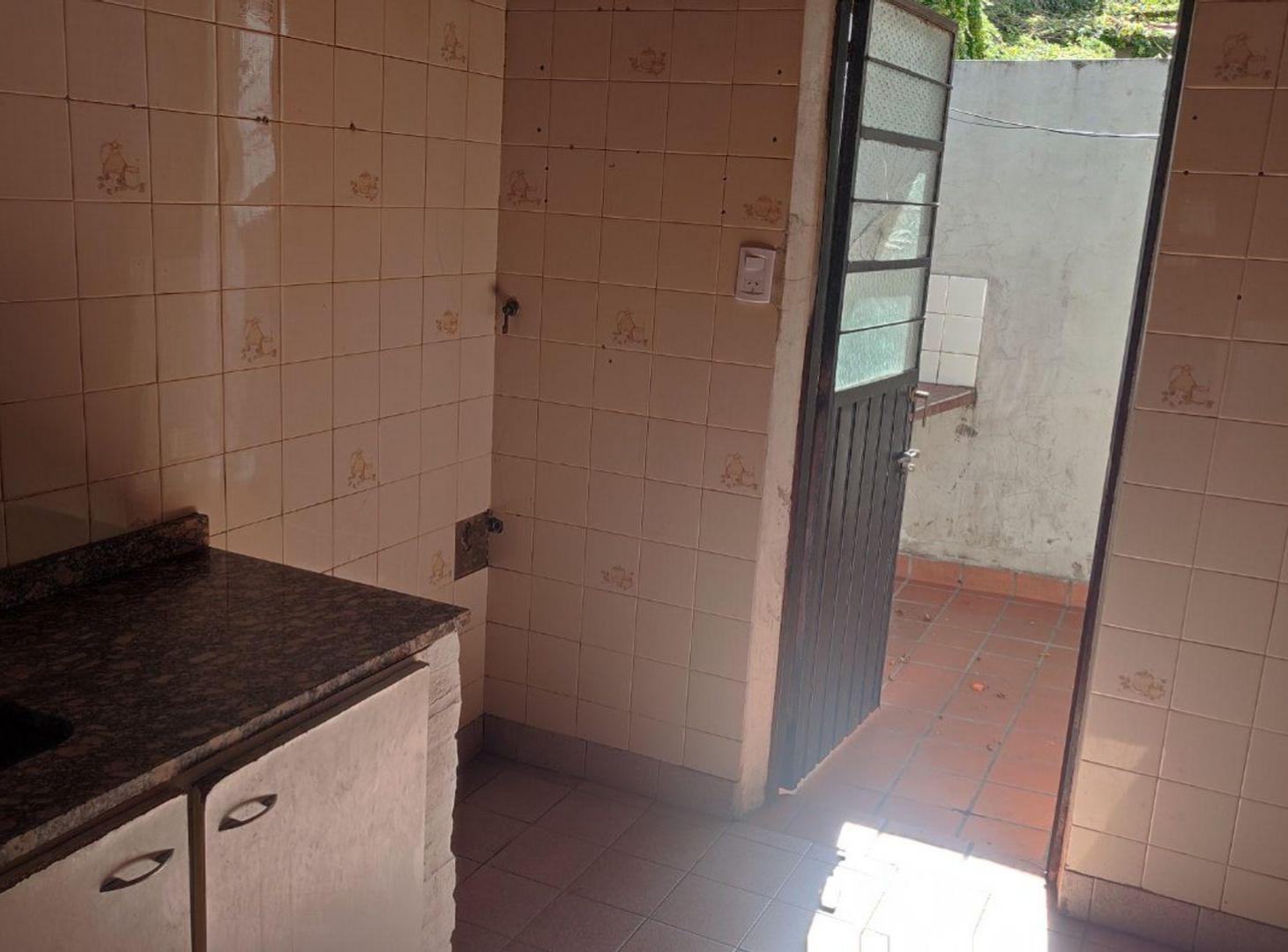 Foto de CASA EN VENTA EN PARQUE PATRICIOS A RECICLAR, imagen 1