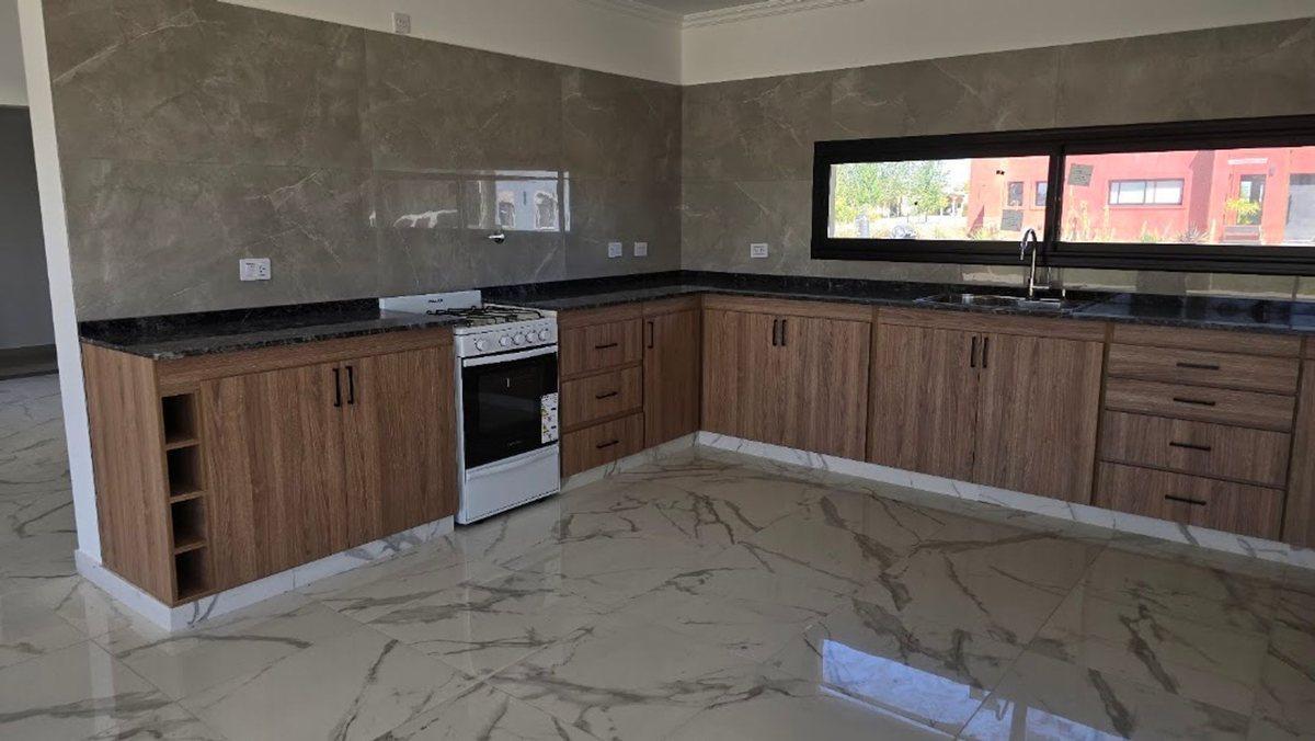 Foto de CASA 3 DORMITORIOS EN FINCAS DE SAN VICENTE, imagen 5