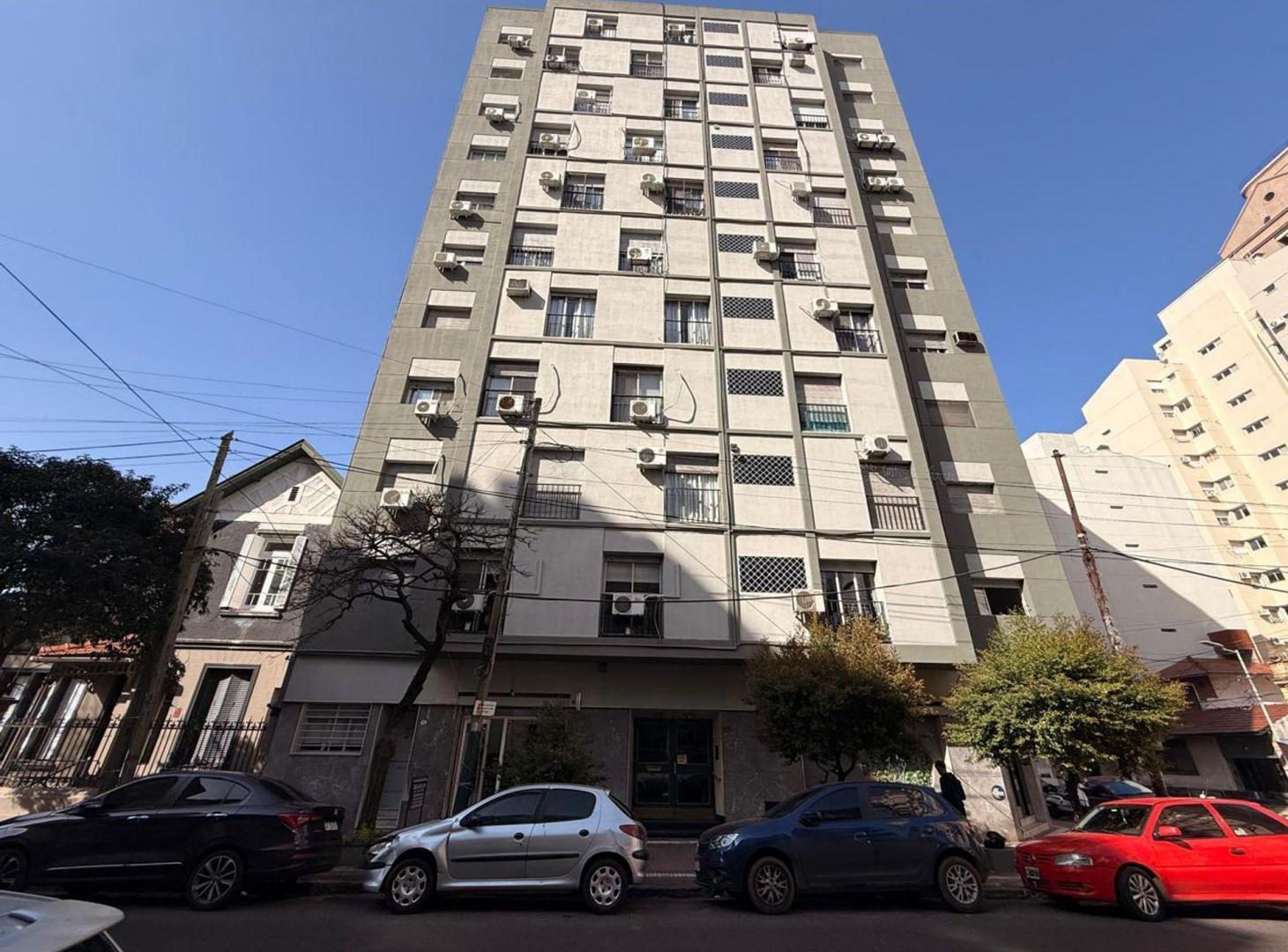 Foto de VENTA 3 AMB A REFACCIONAR CERCA DE LAS LOMITAS, imagen 1