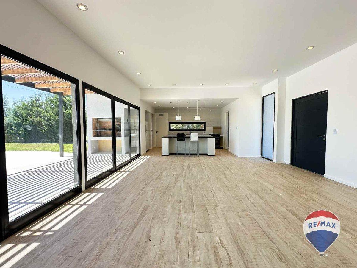 Foto de CASA 4 AMBIENTES EN VENTA EN LA ALAMEDA, imagen 5