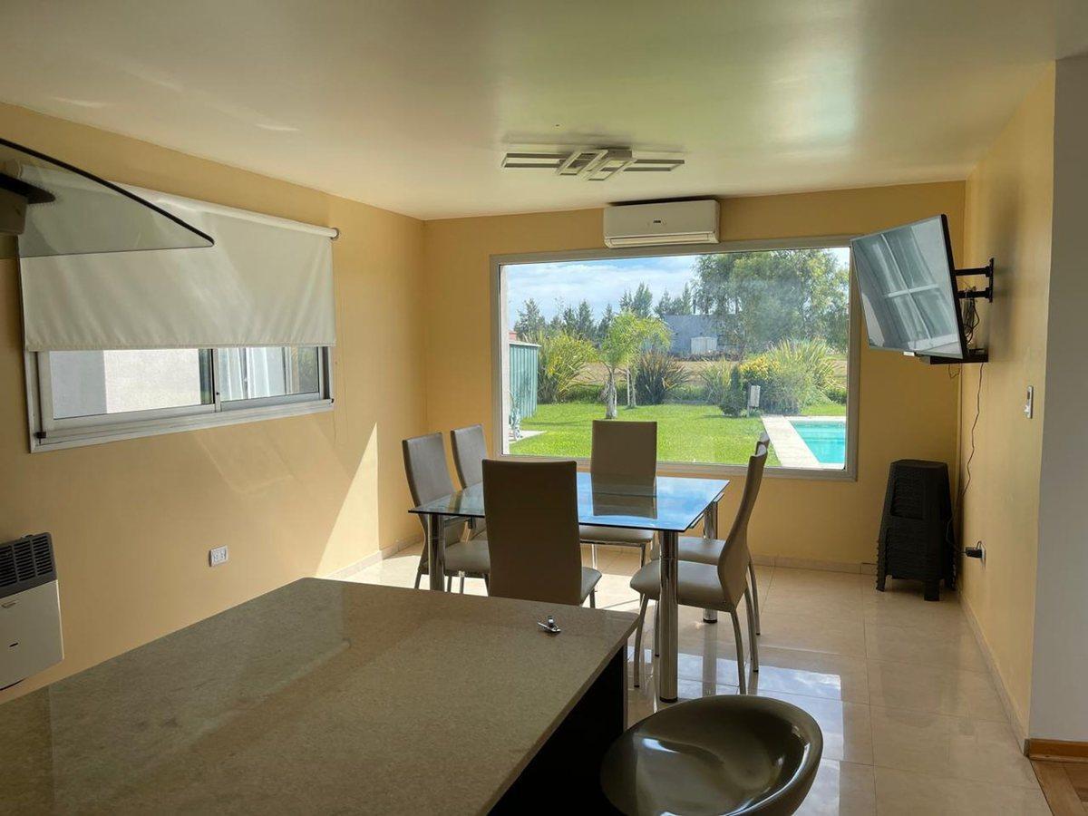 Foto de CASA EN VENTA 6 AMBIENTES EN FINCAS DE SAN VICENTE, imagen 3