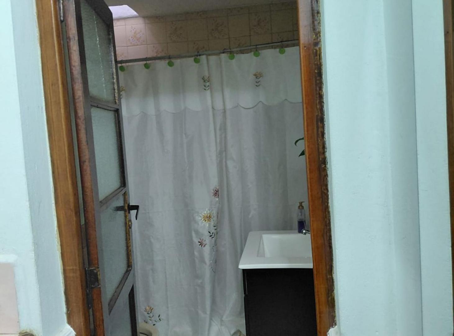 Foto de CASA DE 3 AMBIENTES EN VENTA MAS DEPARTAMENTO, imagen 5