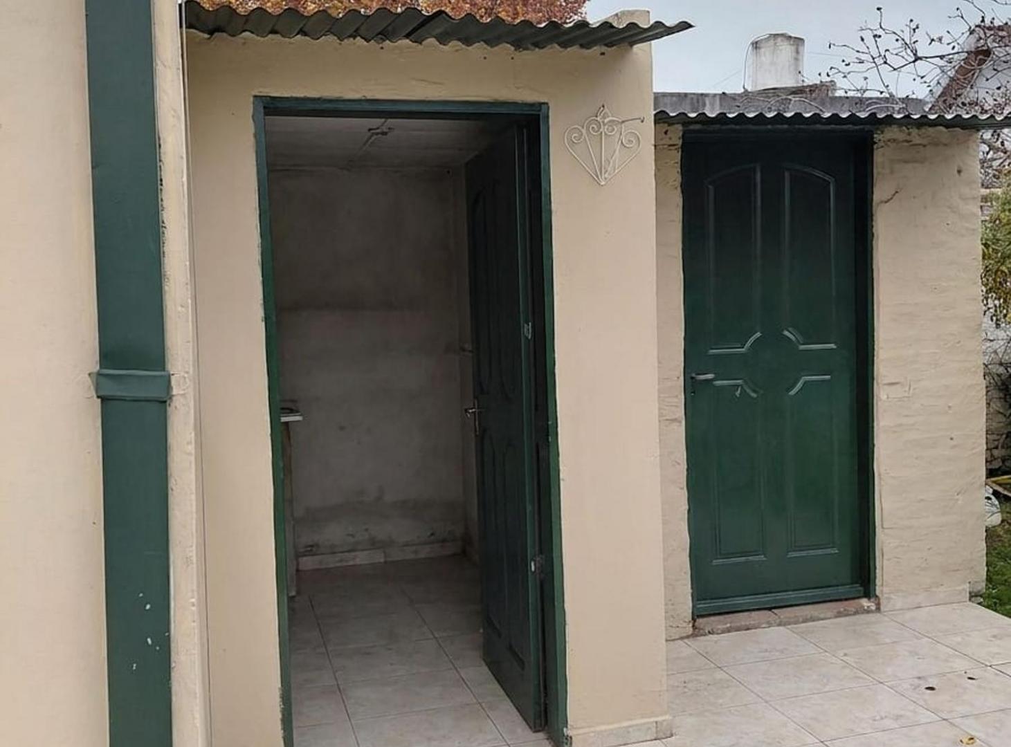 Foto de CASA DE 3 AMBIENTES EN VENTA MAS DEPARTAMENTO, imagen 4