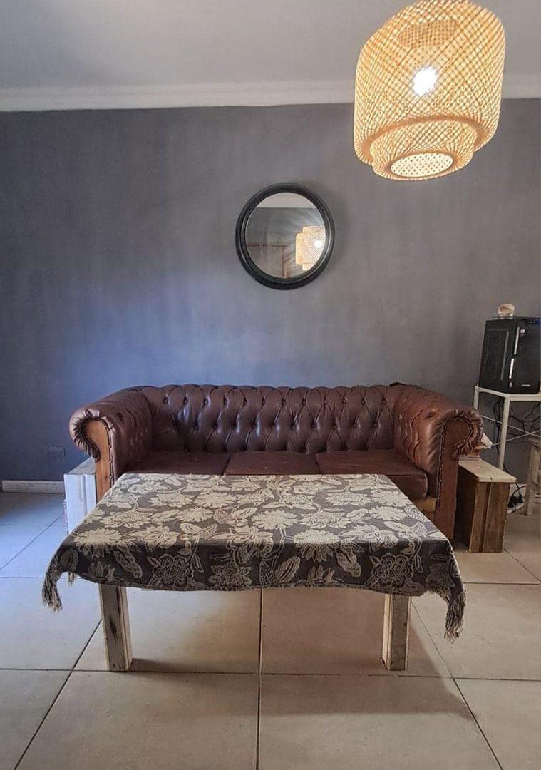 Foto de DUPLEX 4 ambientes en venta en Barrio Los Nogales, imagen 1