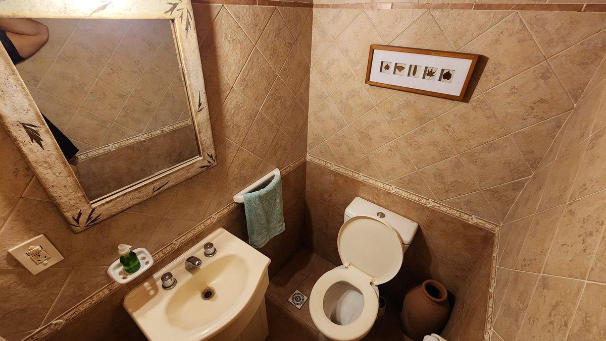 Foto de CASA 5 AMBIENTES EN VENTA APTO CREDITO GUILLON, imagen 4