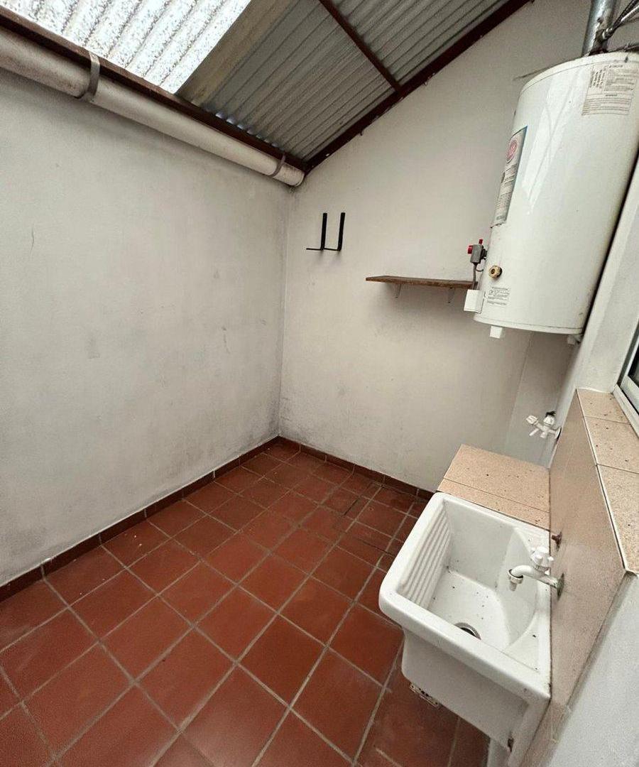 Foto de CASA DUPLEX 3 AMBIENTES EN VENTA APTO CREDITO, imagen 1