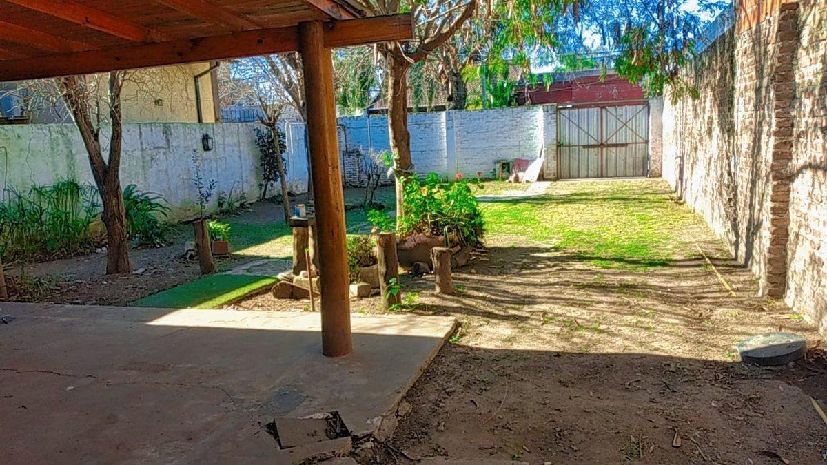 Foto de CASA 3 AMBIENTES EN VENTA EN MERLO A REFACCIONAR, imagen 2