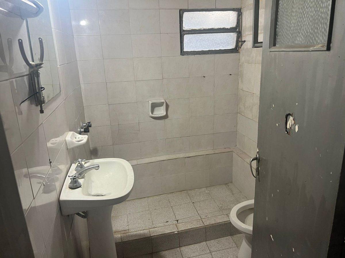 Foto de CASA 3 AMBIENTES EN VENTA EN MERLO A REFACCIONAR, imagen 4